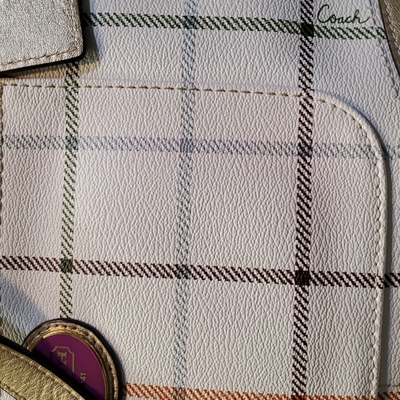 Coach Shoulder Bag - Picture 7 of 16